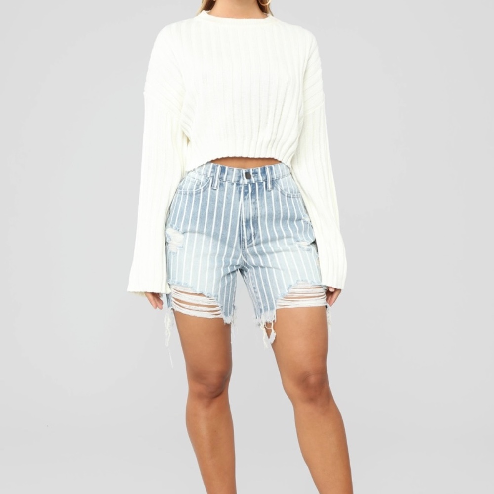 Fashion Nova Hampton’s Weekend Bermuda Shorts